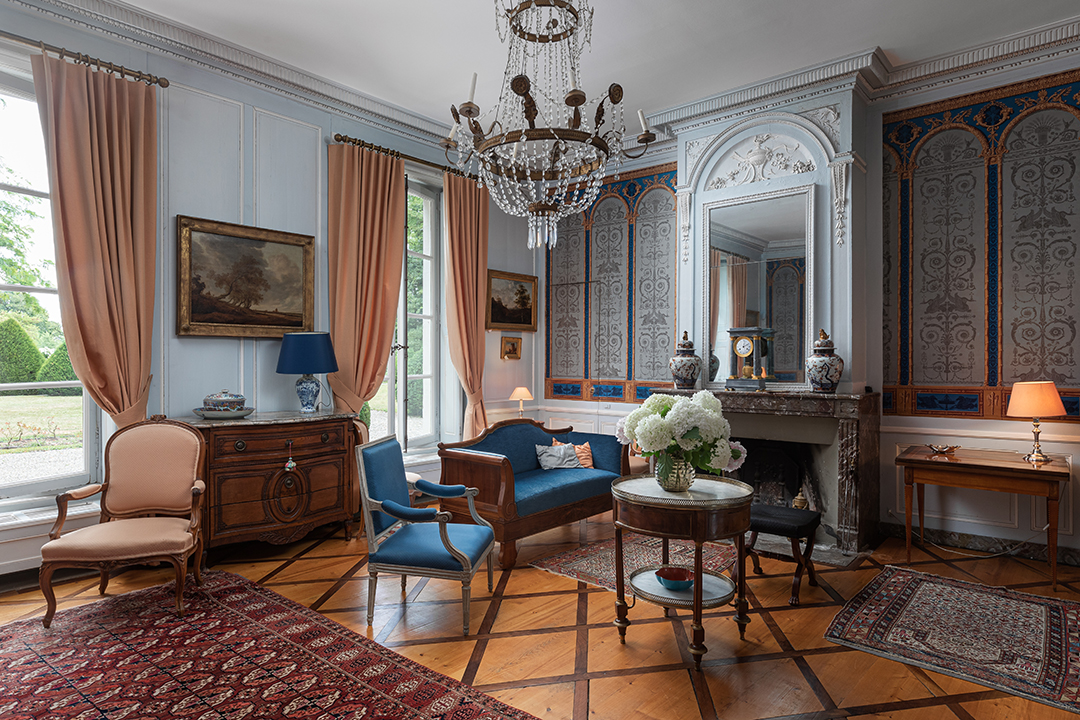 Imagine Coming Home For The Holidays To This Magical Home Asking 15 8m In Switzerland M