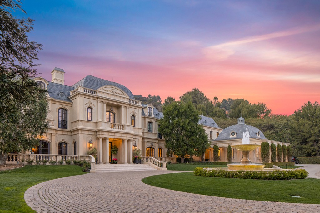 Mark Wahlberg Wants 87 5m For The Decked Out Beverly Hills Estate He Created From Scratch 71beverlypark 0050 1024x683