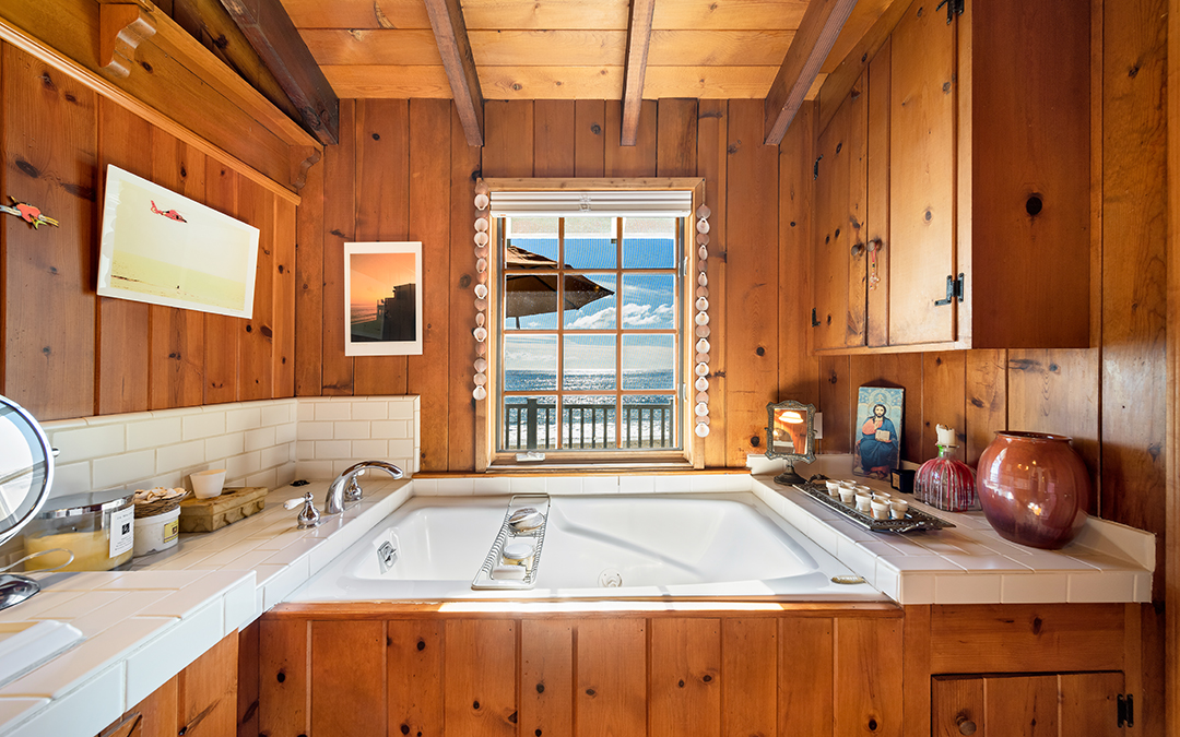 Tom Pettys Classic Midcentury Malibu Beach House Just Listed For Almost 9 9m Y