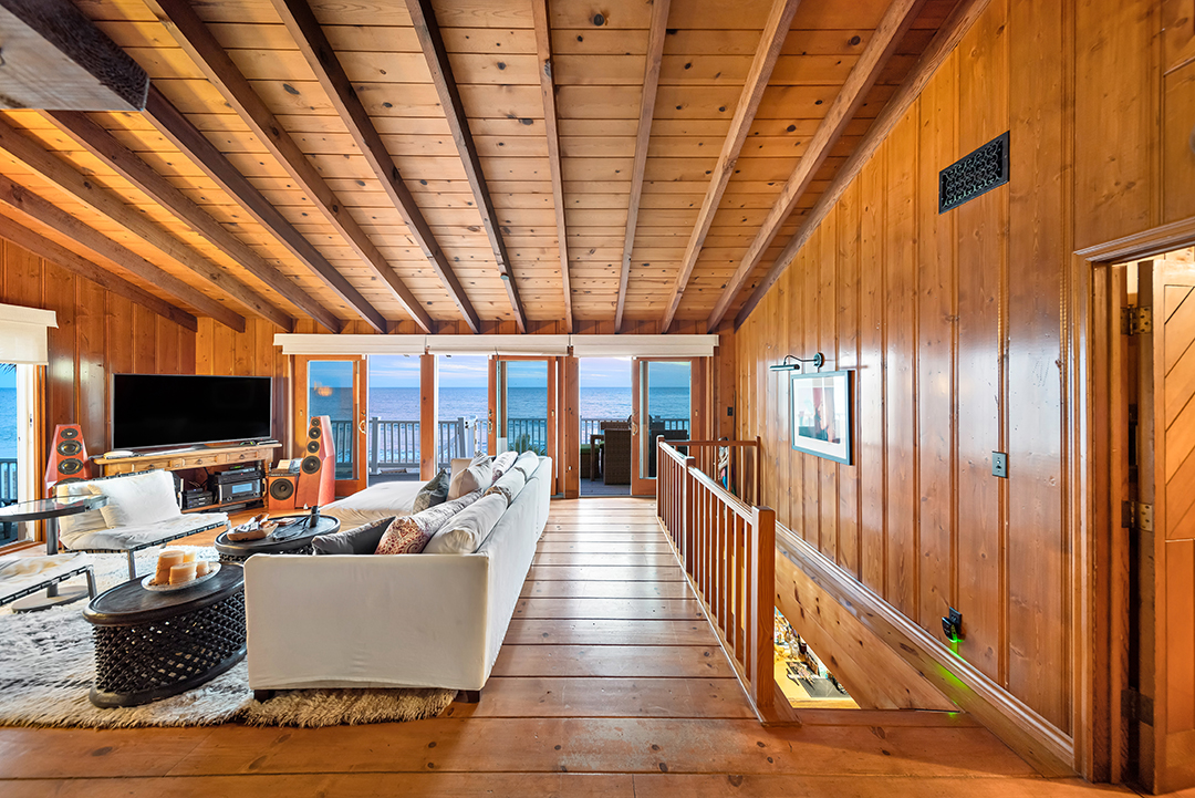 Tom Pettys Classic Midcentury Malibu Beach House Just Listed For Almost 9 9m Ee