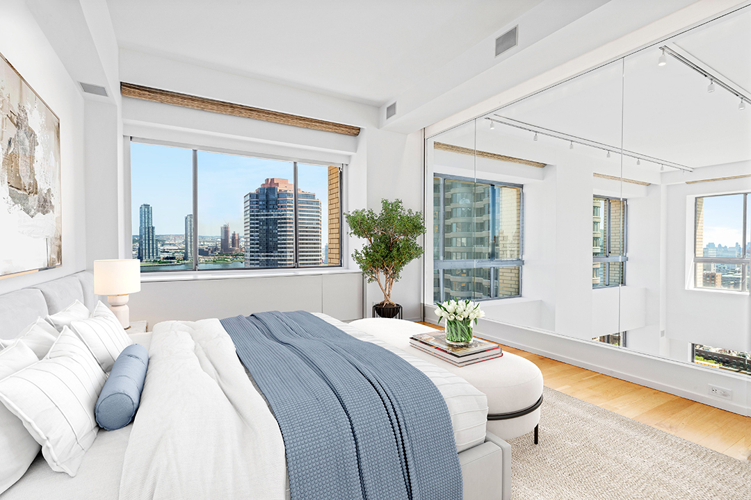 Supermodel Alessandra Ambrosio Parts Ways With Her Nyc Duplex Penthouse E