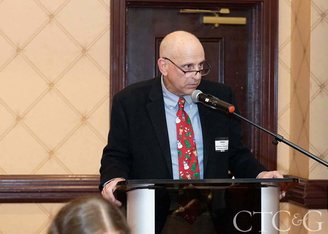 Ed5a2920perrymaresca