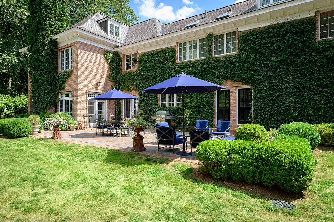 Delightfully Vintage 1920s New Canaan Manor Previously Featured In Ctcg Wants Just Under 4m P