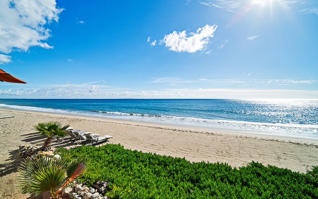 Tom Pettys Classic Midcentury Malibu Beach House Just Listed For Almost 9 9m Yy