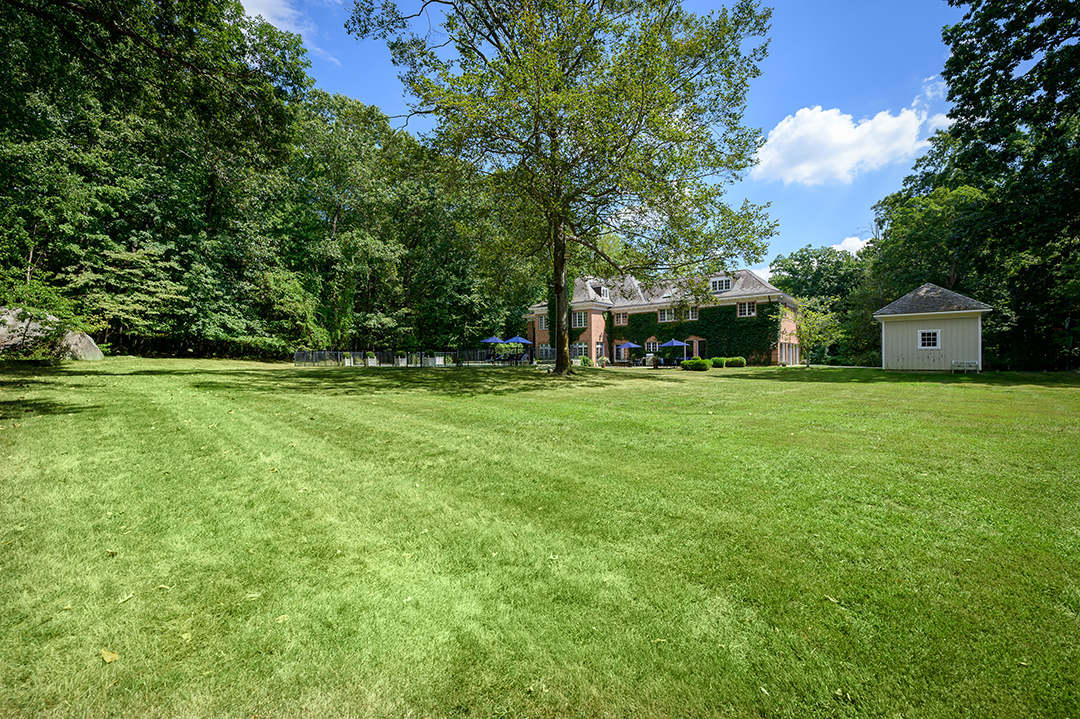 Delightfully Vintage 1920s New Canaan Manor Previously Featured In Ctcg Wants Just Under 4m S