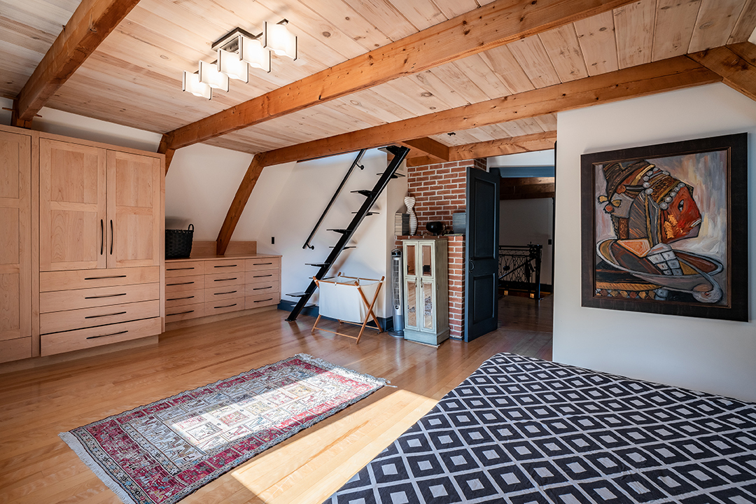 Tour A 2 5m Lakefront Compound In Vermont Where All Things Artistic Rustic And Bucolic Meet U