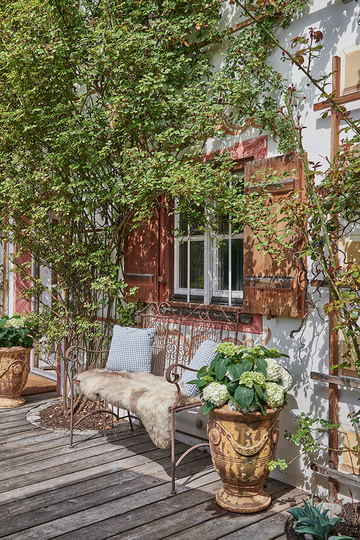 Inside A Beautiful Farmhouse Turned Residence In Bavaria Built In 1560 And Listed For 3 1m C