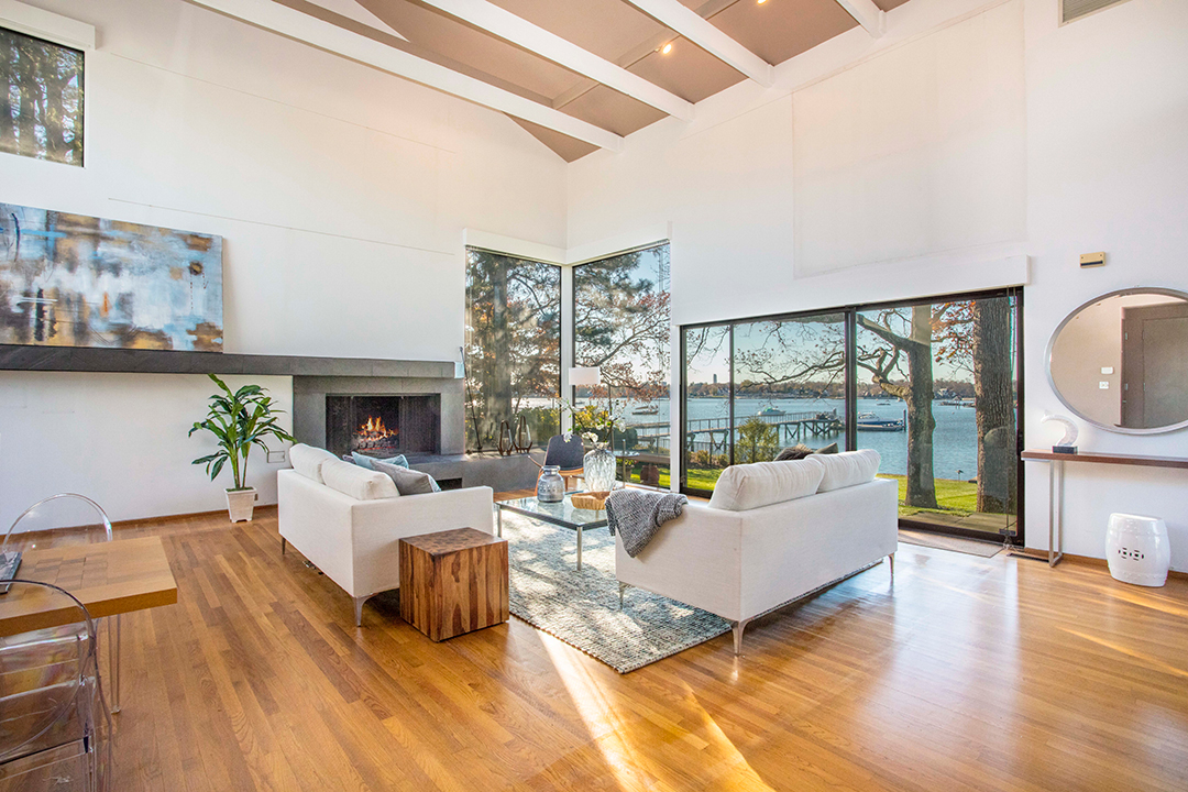 Tour An Award Winning Circa 1977 Coastal Modern In Mamaroneck Listed For 3 3m F