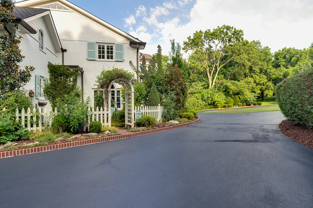 Late Songwriting Legend John Prines Traditional Nashville Home Seeks 5m E