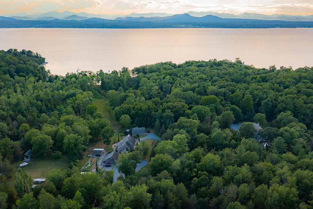 Tour A 2 5m Lakefront Compound In Vermont Where All Things Artistic Rustic And Bucolic Meet Ww