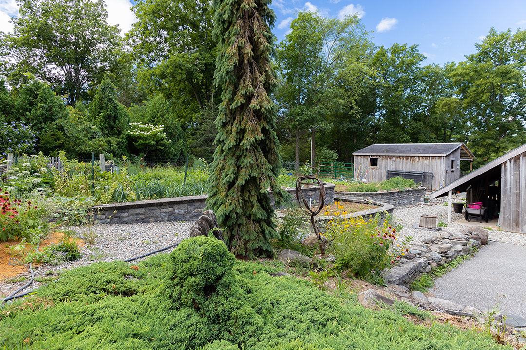 Tour A 2 5m Lakefront Compound In Vermont Where All Things Artistic Rustic And Bucolic Meet F