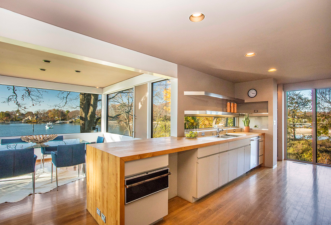 Tour An Award Winning Circa 1977 Coastal Modern In Mamaroneck Listed For 3 3m D