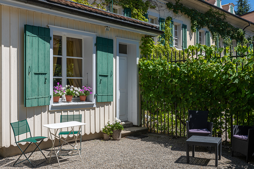 Imagine Coming Home For The Holidays To This Magical Home Asking 15 8m In Switzerland Zzzzzz