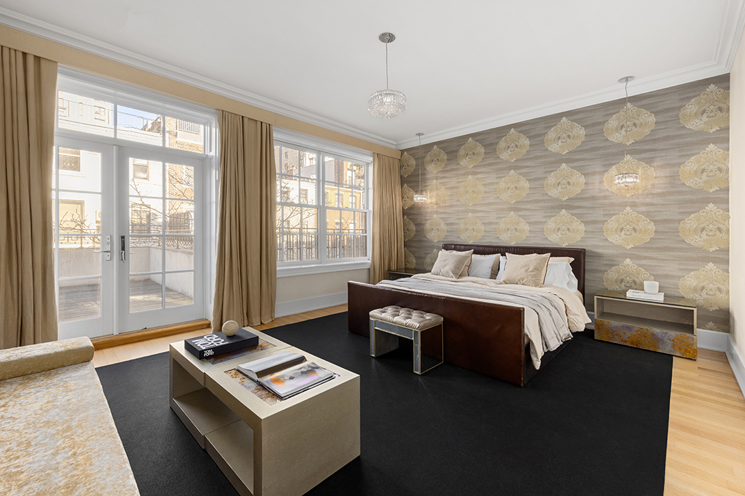 Upper West Side Townhouse Built In 1891 And Now Featuring An Indoor Pool Makes A Splash On The Market L