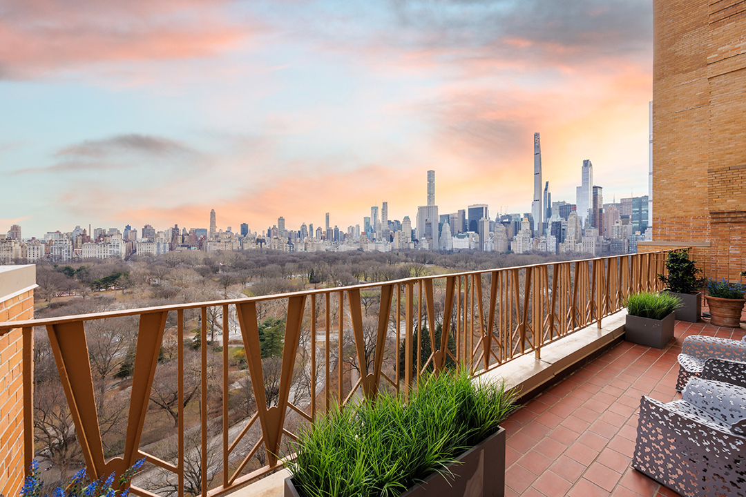 Look Inside An Artful Upper West Side Penthouse With Stunning Views Asking 27 5m W