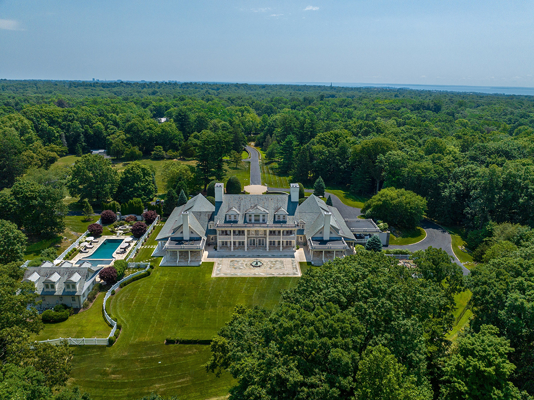 Timeless Greenwich Mansion Lists For The First Time Since Completion At 33 8m C
