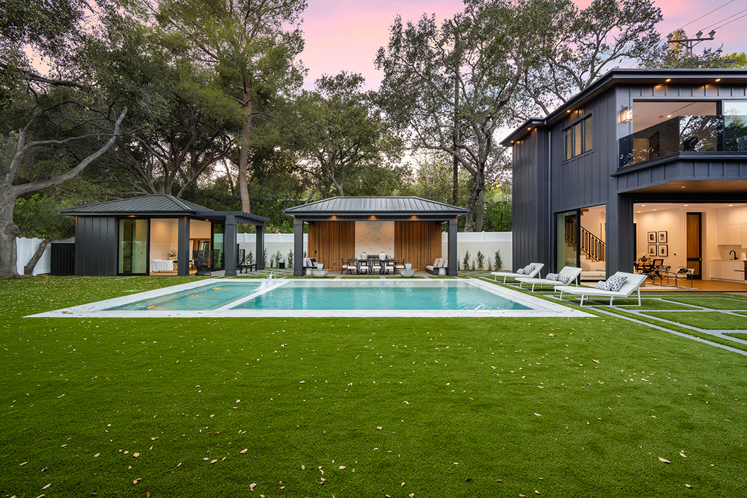 Michael B Jordans Stylish L A Compound Hits The Market Asking 13m 20