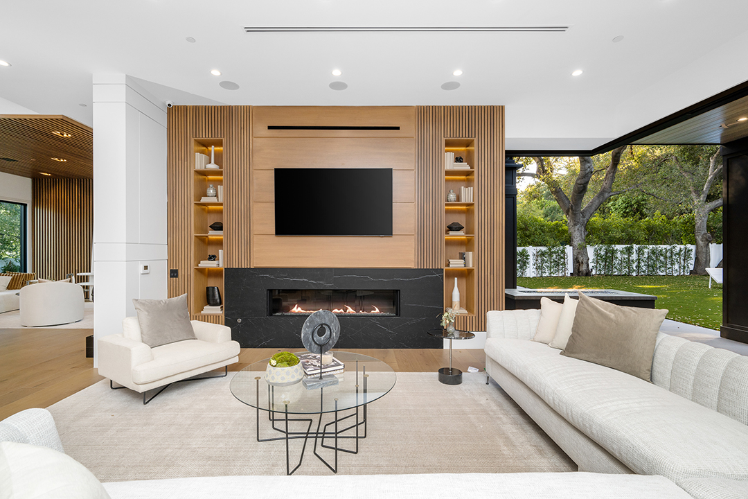 Michael B Jordans Stylish L A Compound Hits The Market Asking 13m 06