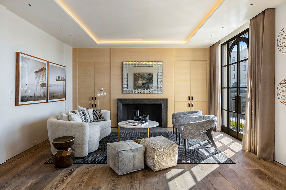 San Fransisco Office Den 13