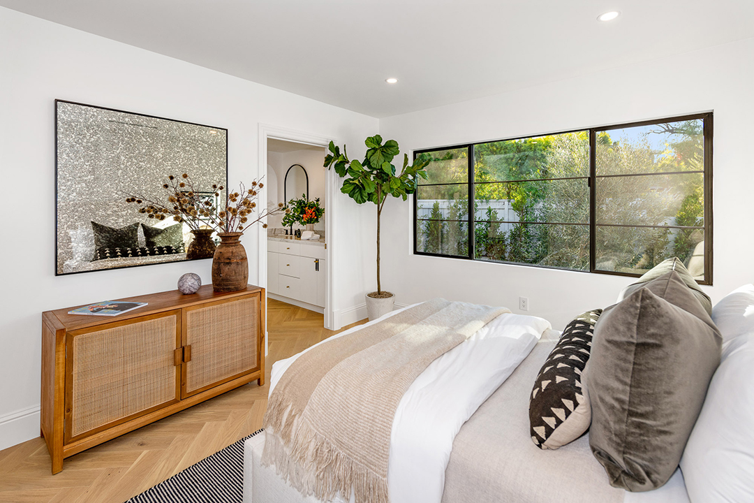 Look Inside An Interior Designers Clean L A Haven Listed For Nearly 4m T