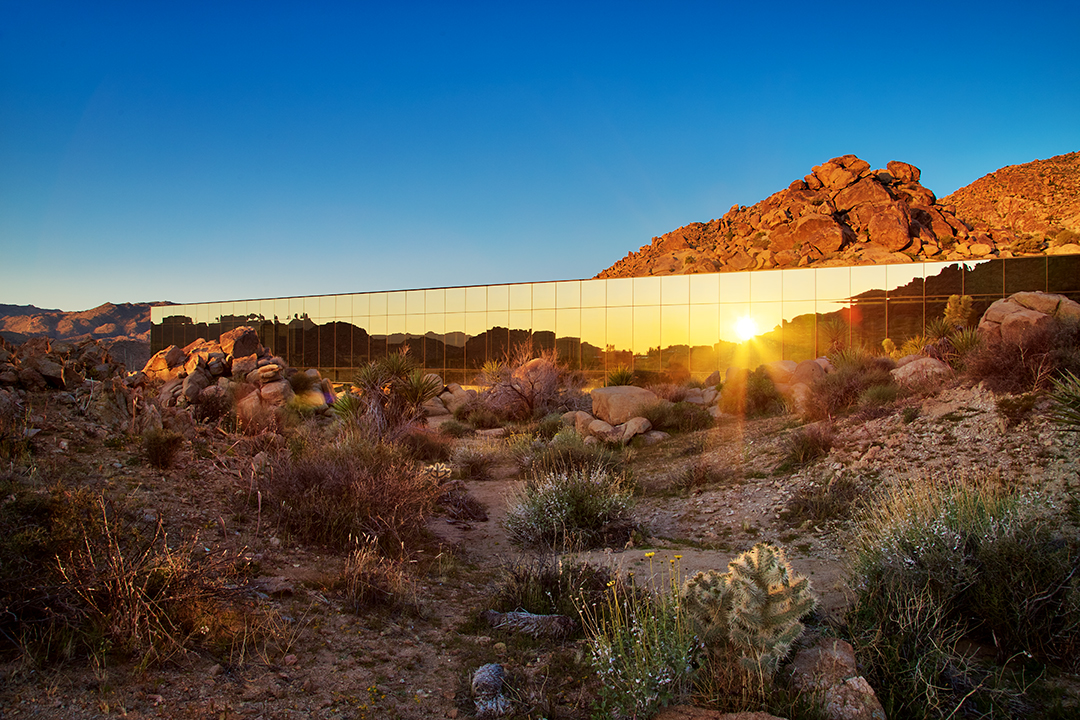 Film Producer Chris Hanleys Spectacular Invisible House In Joshua Tree Asks Invisiblehouse