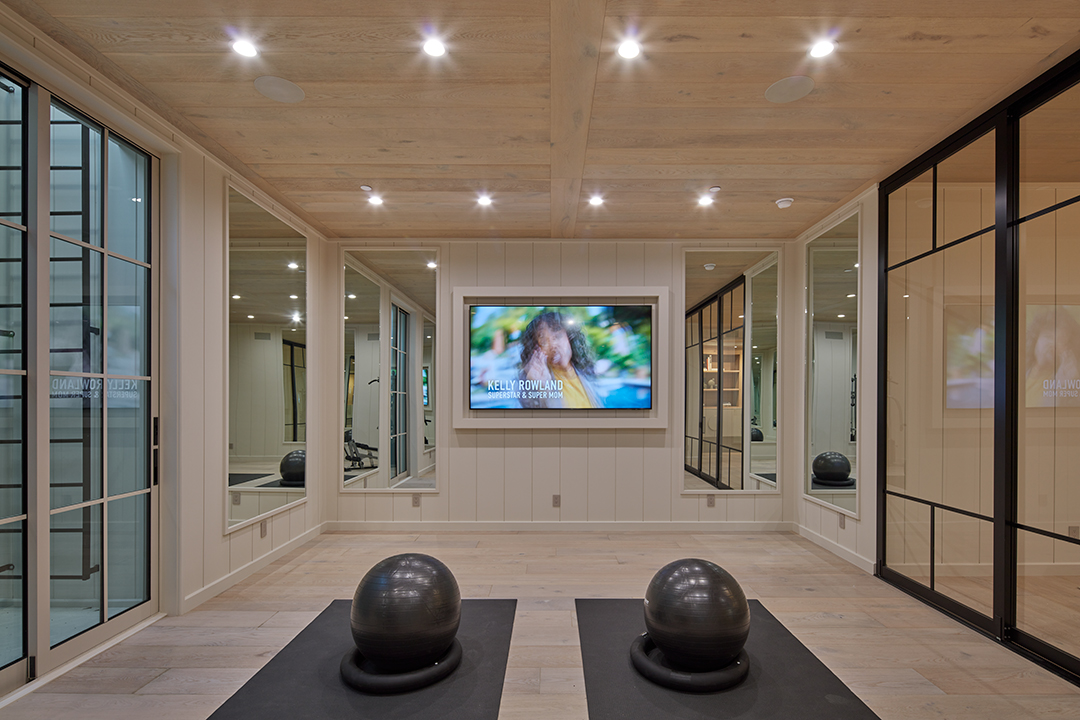 Brentwood Beauty Designed By Powerhouse Firm Muskoka Living Seeks 22m Zz