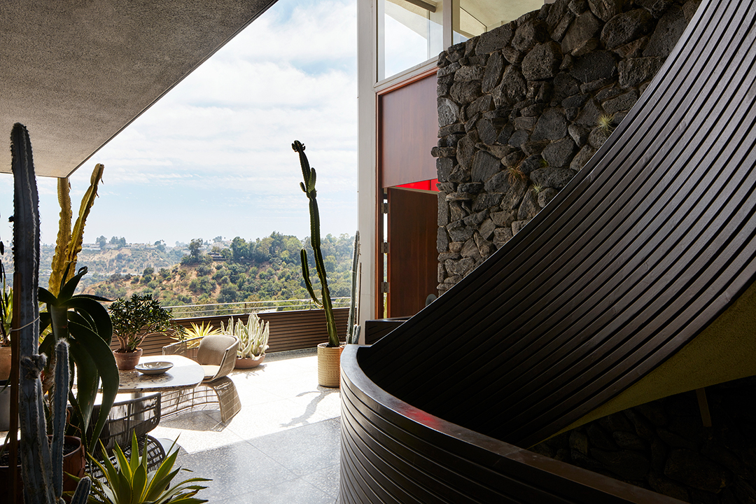 Las Distinctive And Iconic Garcia House Designed By John Lautner Lists For 16m Rd Garcia 0266 V1 F3 Mr