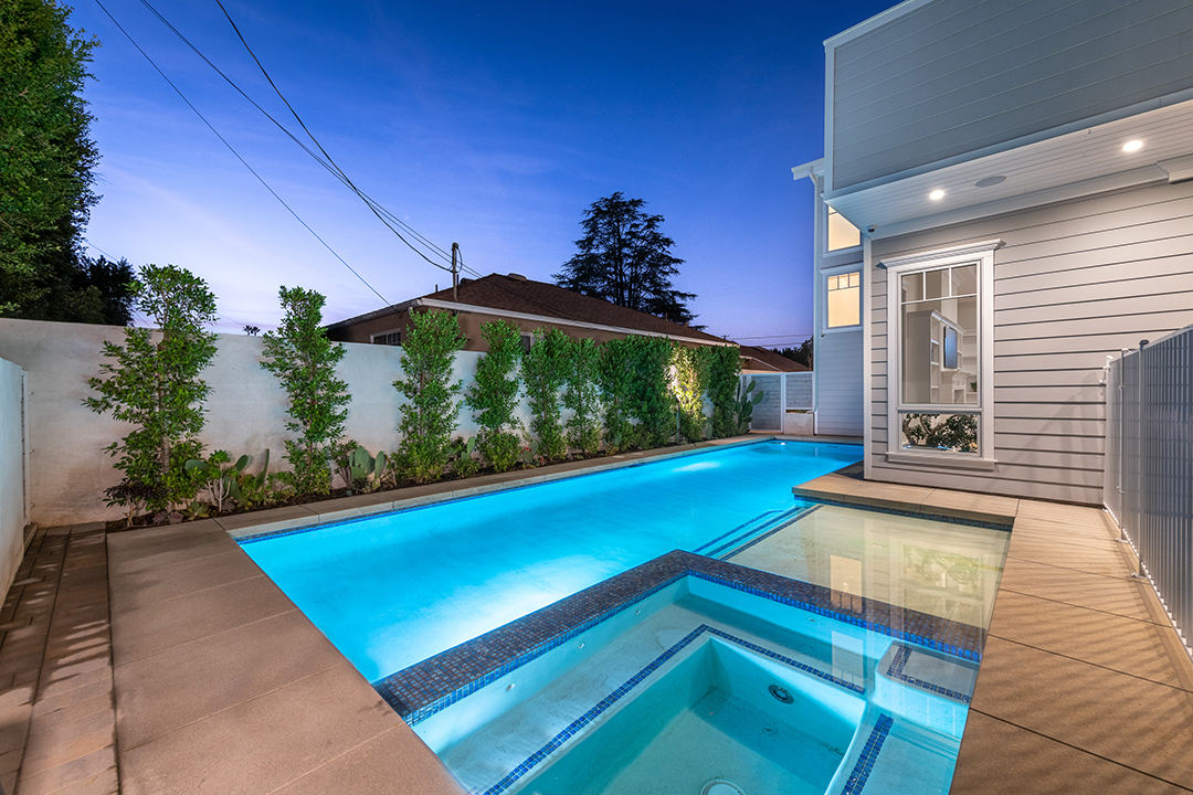 Comedian Colleen Ballinger Seeks To Sell Bright And Elegant Encino Dwelling Zzzzzzz