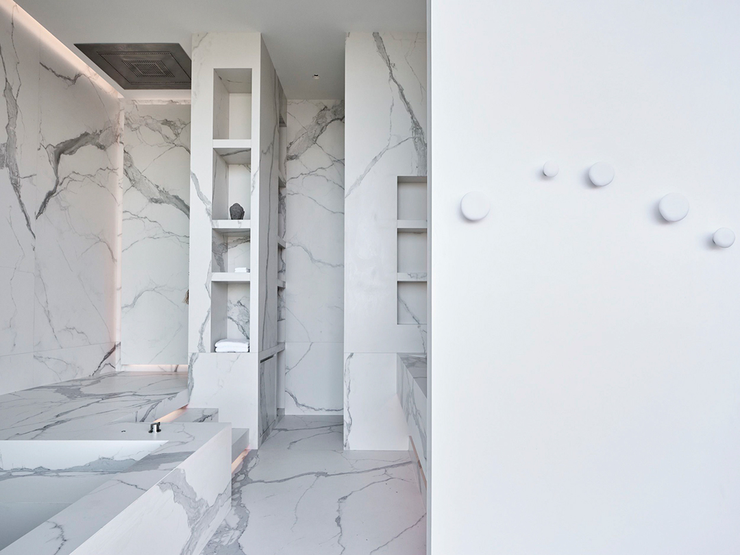 Hugh Jackmans Minimalist East Hampton Home Is Available To Rent This Summer 7