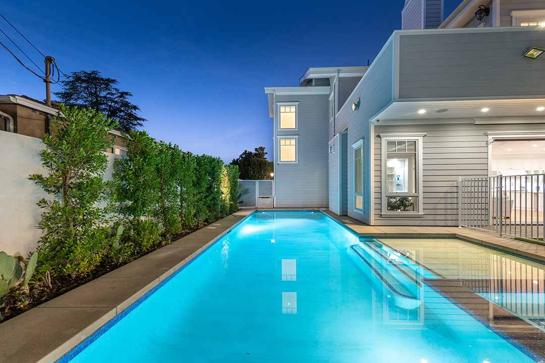 Comedian Colleen Ballinger Seeks To Sell Bright And Elegant Encino Dwelling Zzzz