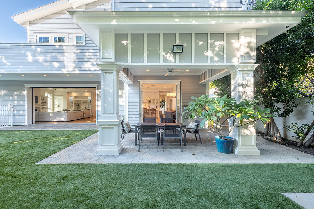 Comedian Colleen Ballinger Seeks To Sell Bright And Elegant Encino Dwelling Zz