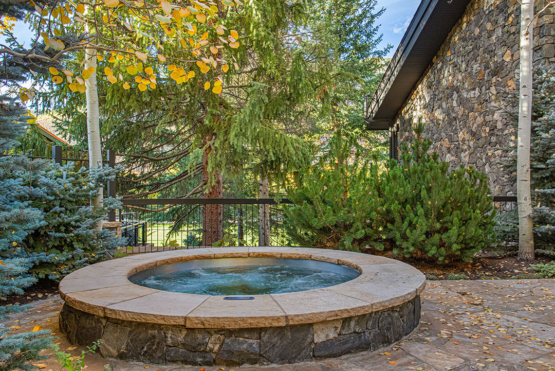 Vail Co Hot Tub