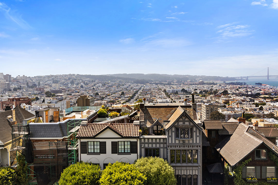 San Fransisco Upstairs View 27