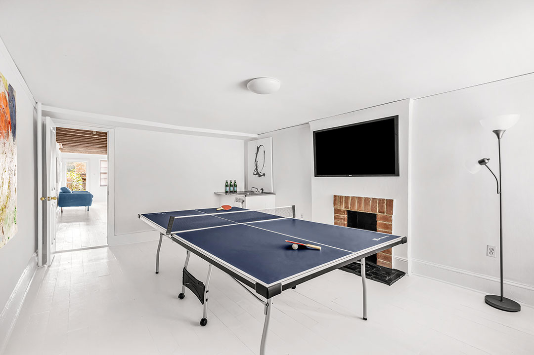 John Leonard Ues Townhouse Ping Pong Table Game Room 18