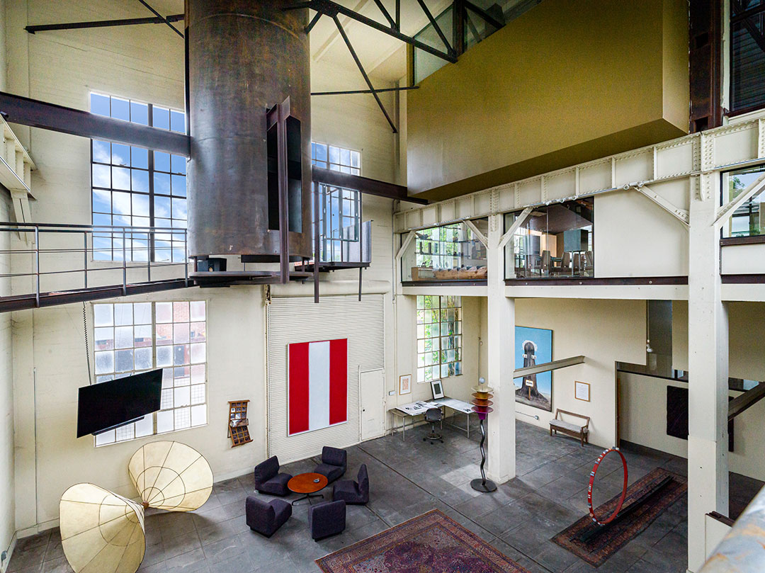 La Landmark Home Great Room From Above