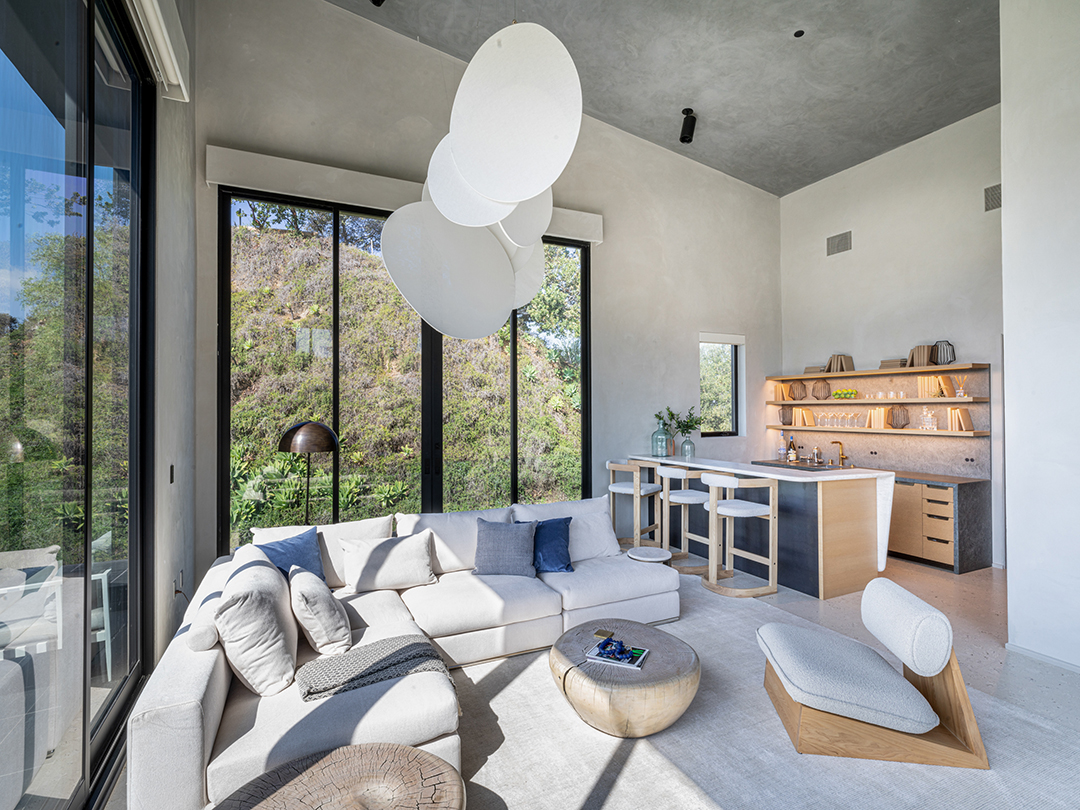 Tour Rihannas Former Beverly Hills Mansion Currently Listed For 16 5m R