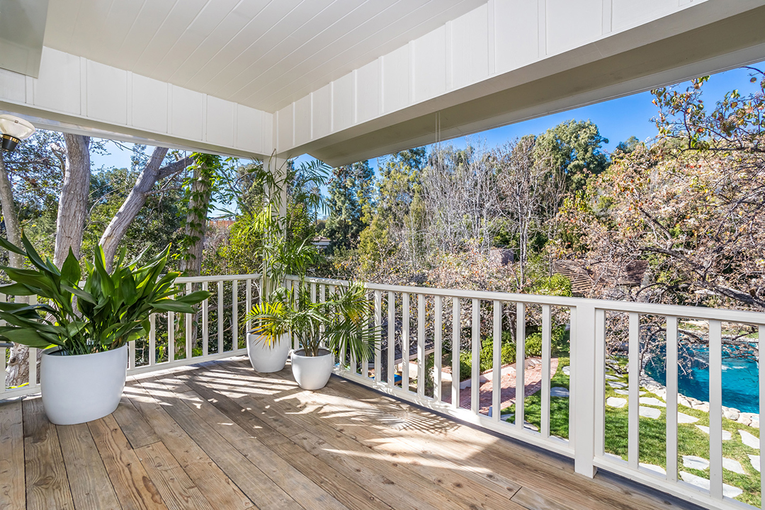 Jim Carey Puts His Primary Residence In L A On The Market At 28 9m U