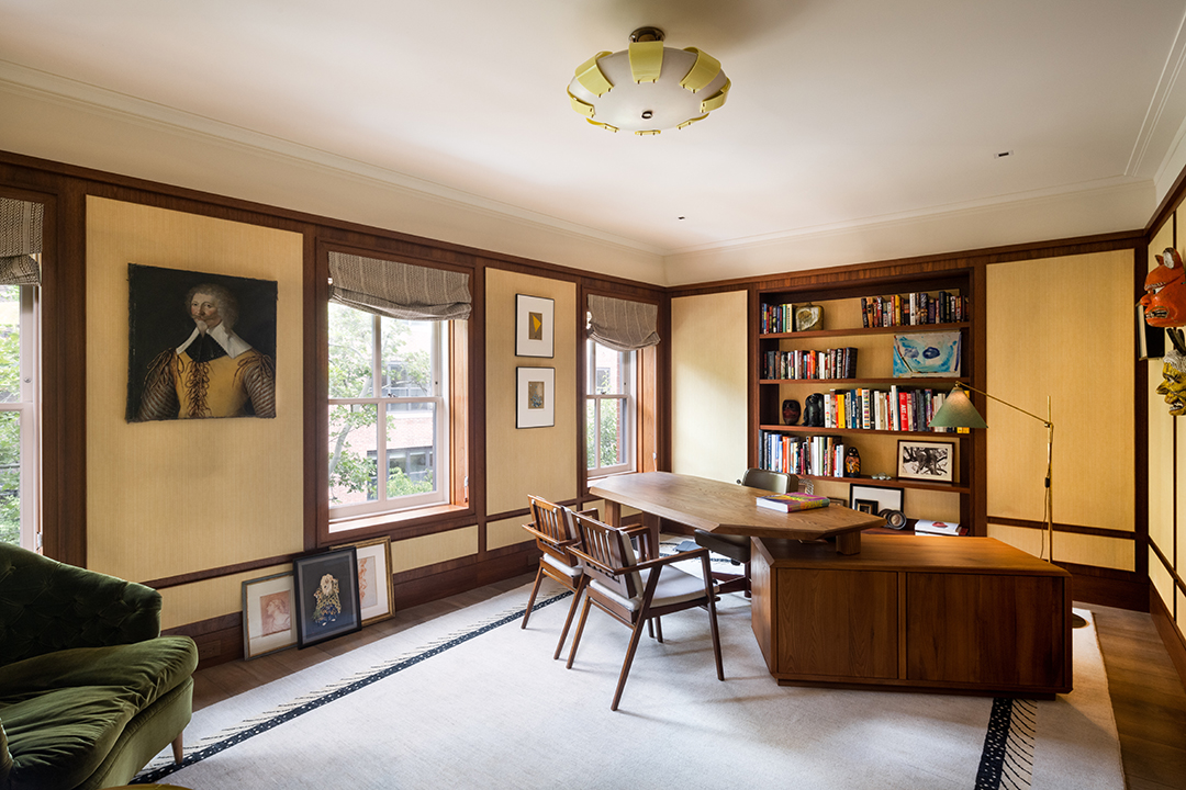 Fashion Industry Couple Parts Ways With Their West Village Townhouse For Just Over 23m 19 W12th