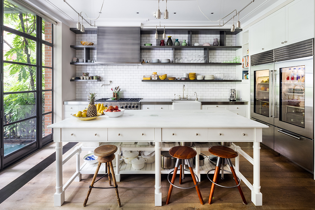 Fashion Industry Couple Parts Ways With Their West Village Townhouse For Just Over 23m 8 W12th