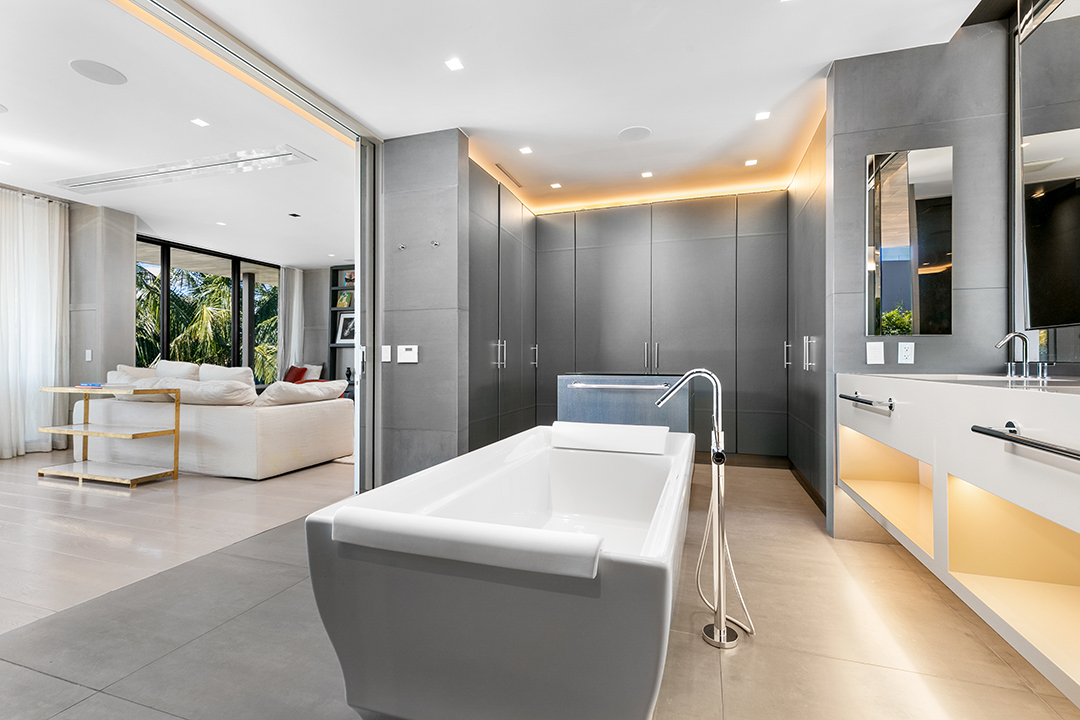 Honey Co Founder Ryan Hudson Lists A Sweet Swanky Waterfront Miami Beach Modern X