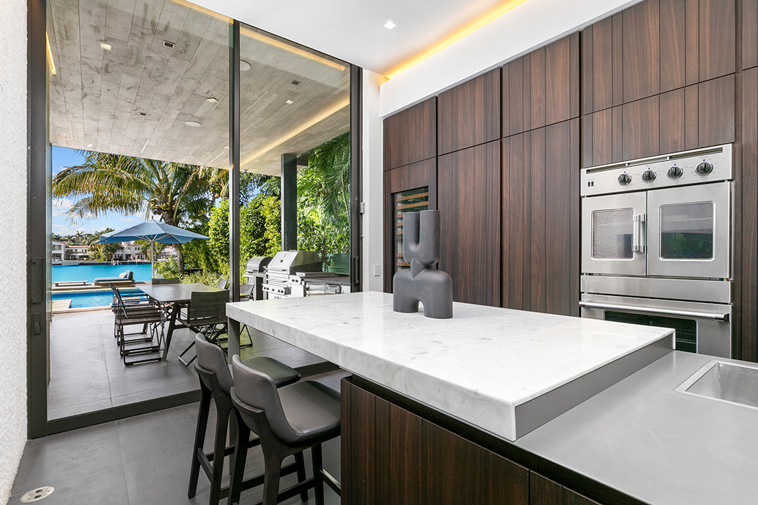 Honey Co Founder Ryan Hudson Lists A Sweet Swanky Waterfront Miami Beach Modern Q
