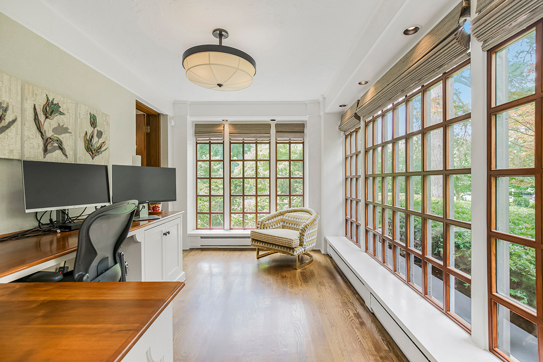 Showdown Of The Super Bowl Lvii Cities Two Must See Listings In Kansas City And Philadelphia O