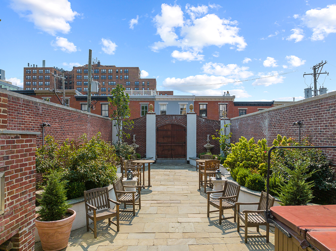 Showdown Of The Super Bowl Lvii Cities Two Must See Listings In Kansas City And Philadelphia 046