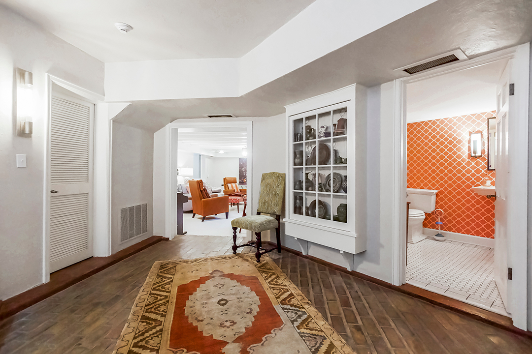 Showdown Of The Super Bowl Lvii Cities Two Must See Listings In Kansas City And Philadelphia U