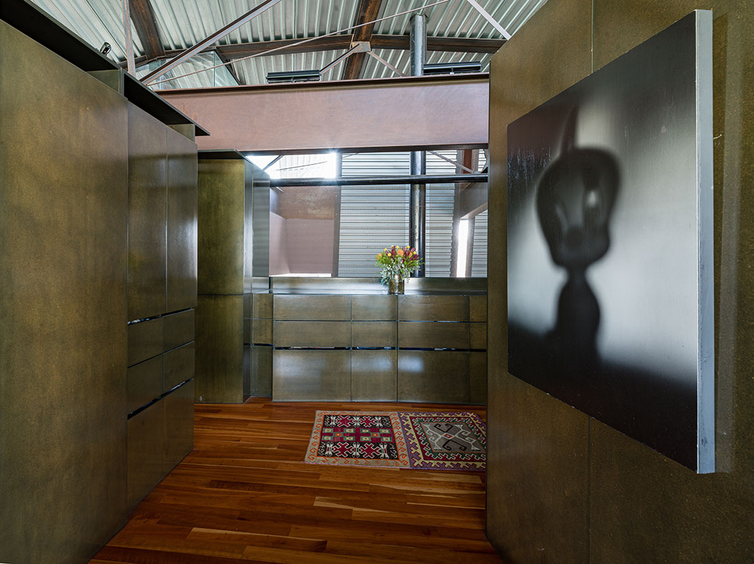 La Landmark Home Closet