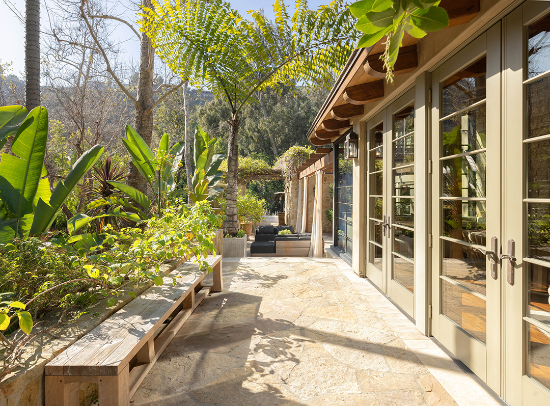 J Lo Just Listed This Sumptuous French Countryside Style Estate In Bel Air For 42 5m Zzzzzz