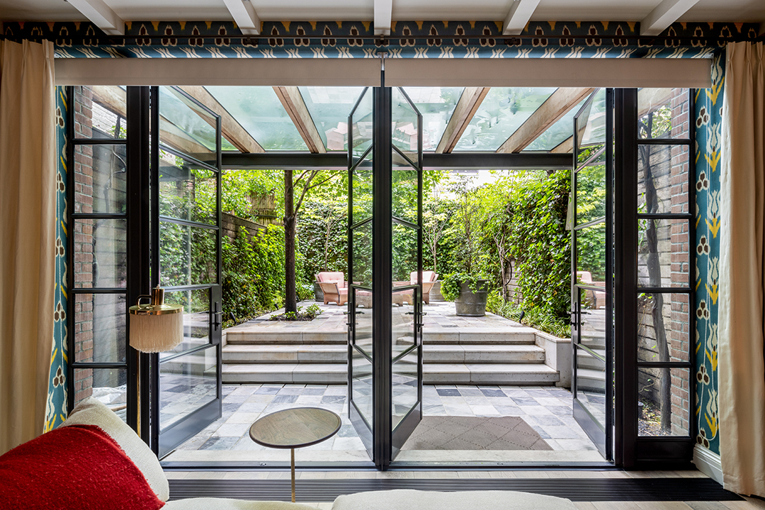 Fashion Industry Couple Parts Ways With Their West Village Townhouse For Just Over 23m 13 W12th