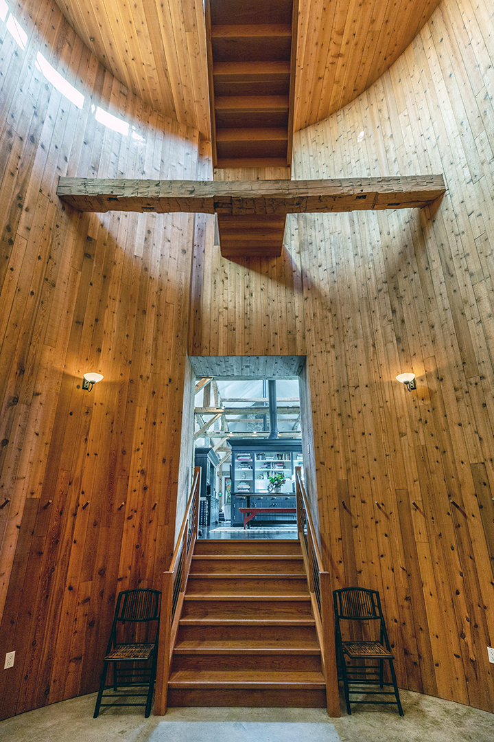 Kents Picturesque Cobble Brook Farm With A Converted Barn Main House Asks 4 7m Silo3