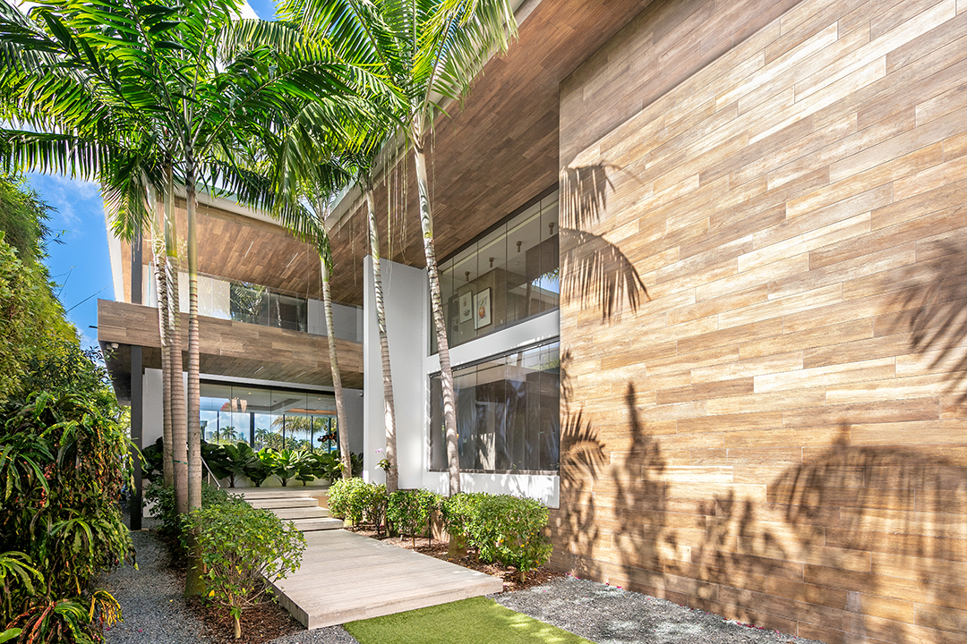 Honey Co Founder Ryan Hudson Lists A Sweet Swanky Waterfront Miami Beach Modern K