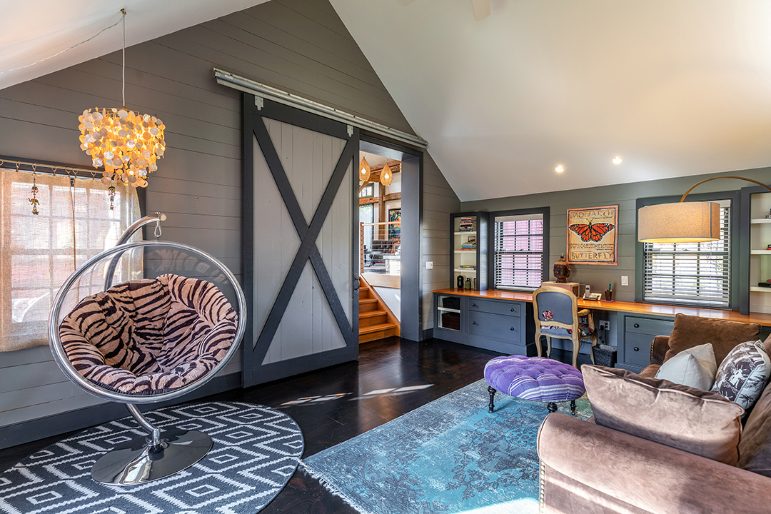 Kents Picturesque Cobble Brook Farm With A Converted Barn Main House Asks 4 7m Office